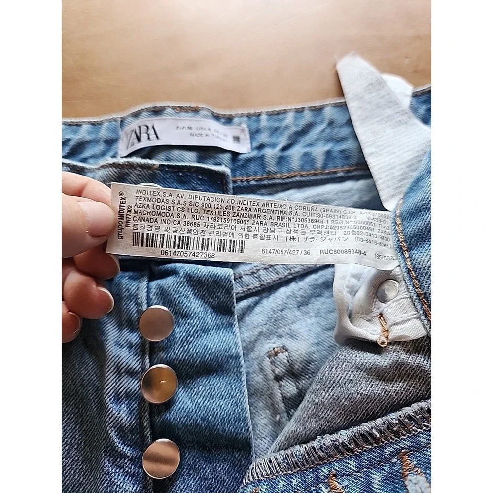 Zara these button